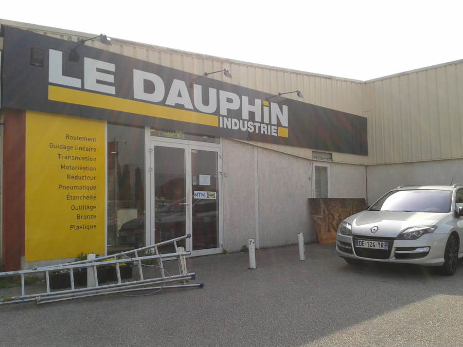 Devanture Le Dauphin Industrie